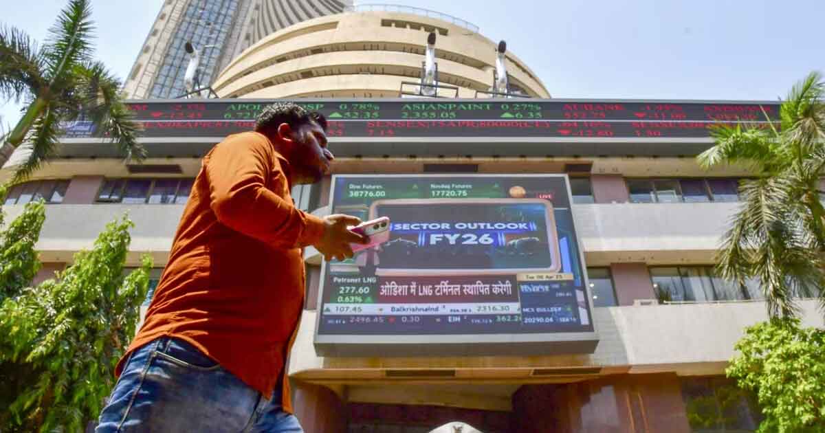 Sensex, Nifty Slip as IT Stocks Fall; Wipro Earnings in Focus