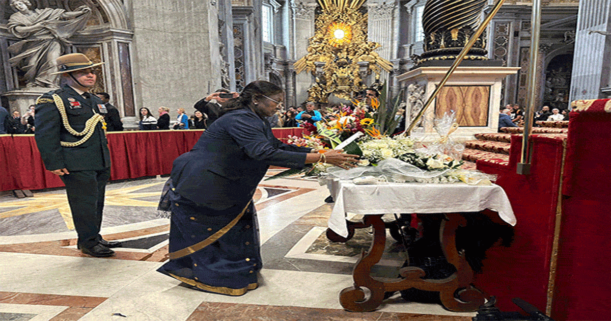 droupadi murmu pays tribute to pope francis