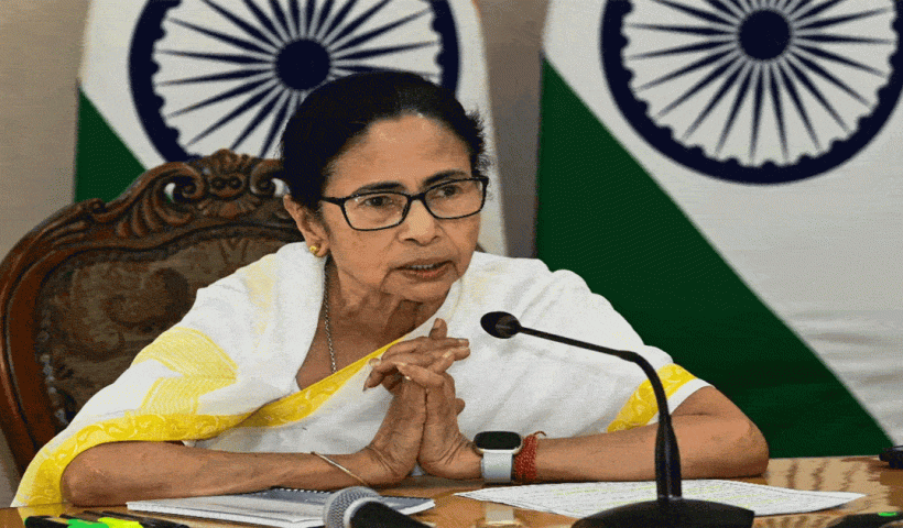 Six SSC-Sacked Teachers Reach Kalighat to Meet CM Mamata Banerjee, Stopped by Police