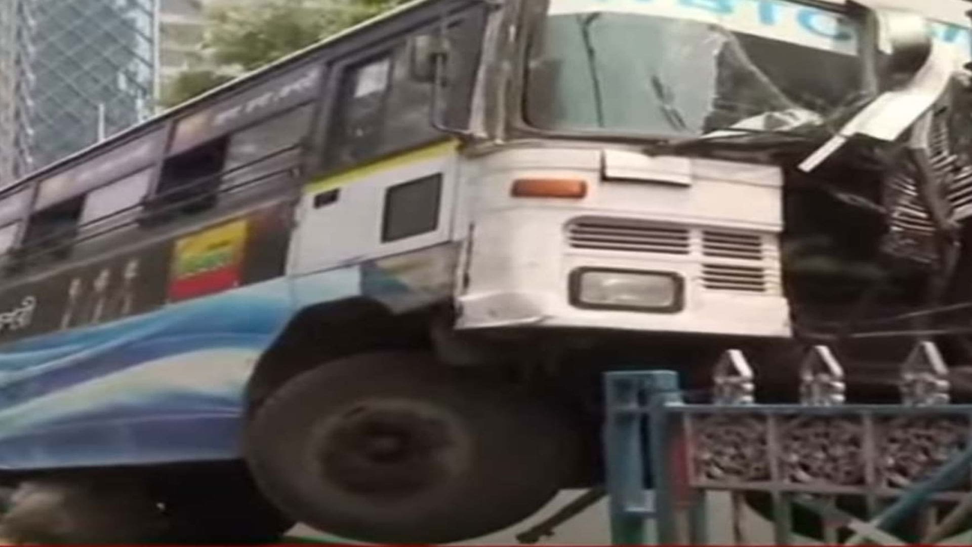 park street bus accident