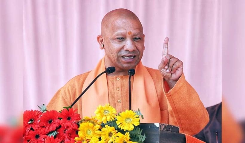 yogi slams samajwadi party