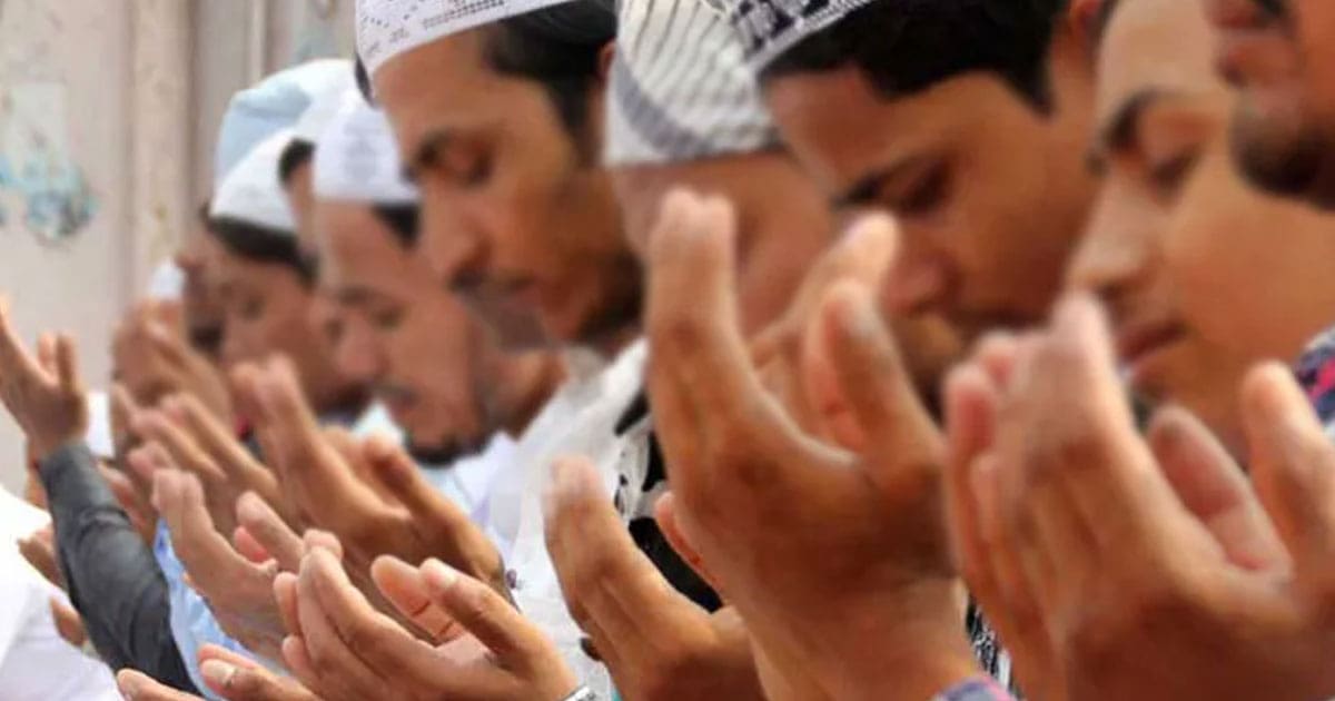 UP Khap Panchayat Cracks Down on Children’s Phone Use and Short Clothing