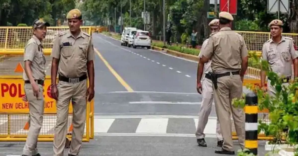 Bomb Threat Received on WhatsApp: Mumbai Police Launch Investigation