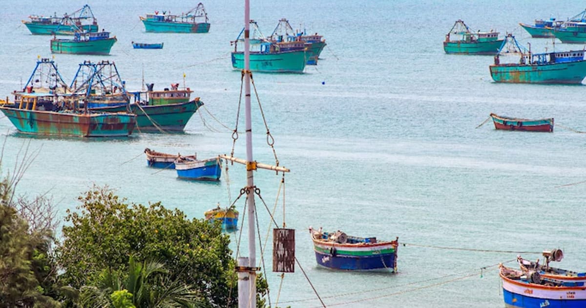 sri lanka arrests indian fishermen