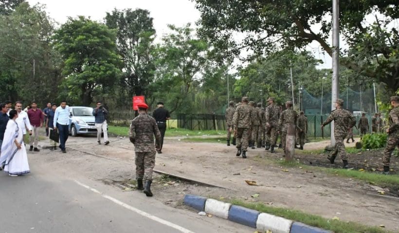 former-army-officers-seek-permission-from-calcutta-high-court-to-hold-dharna-against-chief-ministers-remarksformer-army-officers-seek-permission-from-calcutta-high-court-to-hold-dharna-against-chief-ministers-remarks