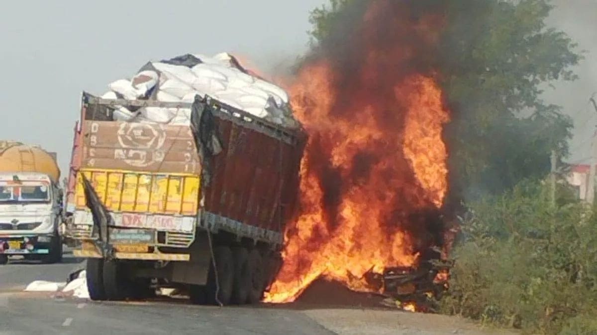 Murshidabad Accident: Head-On Collision Between Two Trucks Claims One Life