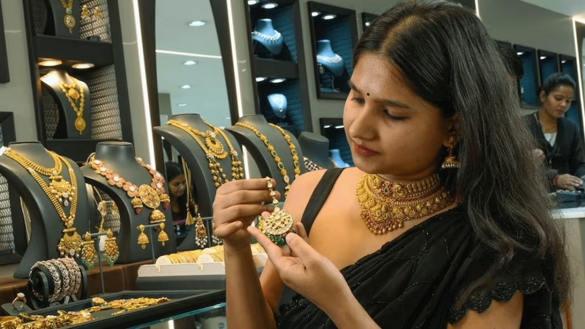 Gold Price Today in Kolkata: Fresh Rates for West Bengal Buyers