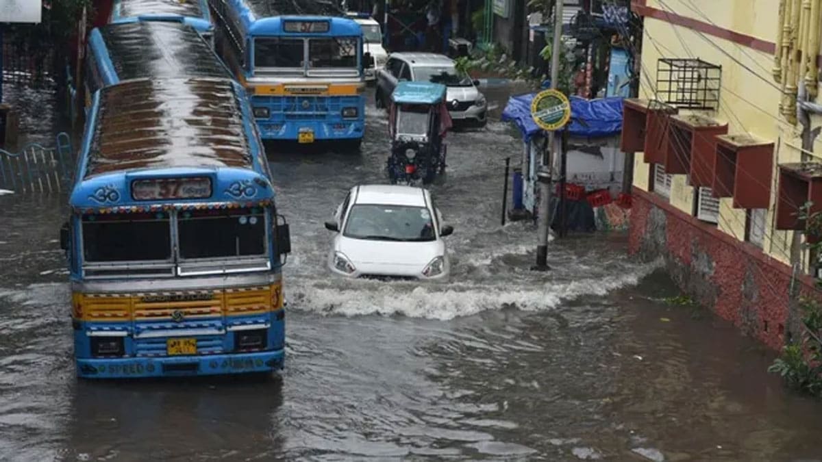 Waterlogging Woes Continue in Howrah Municipality on Wednesday