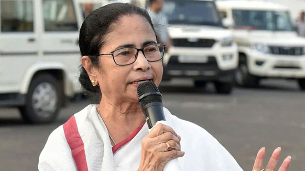 Mamata Banerjee Highlights 15 Years of Governance in Upcoming Report