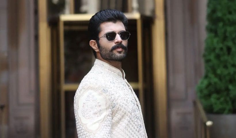 Vijay Deverakonda Safe After Telangana Car Accident