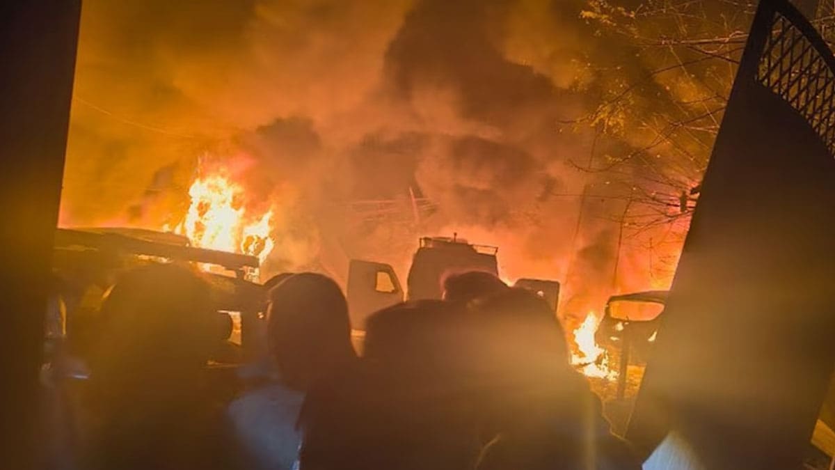 Fire Breaks Out at Ex-Central Minister’s Home, Neighborhood in Alarm