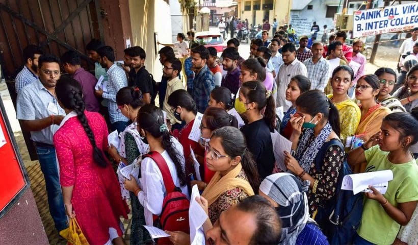 SSC Exam Confusion: 50-Mark Syllabus Uploaded by Mistake for 40-Mark Test