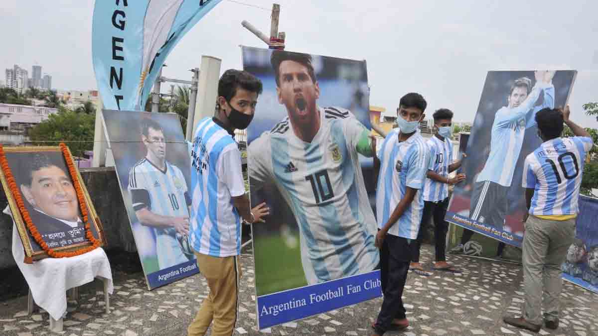lionel-messi-kolkata-visit-with-shah-rukh-khan-in-goat-concert