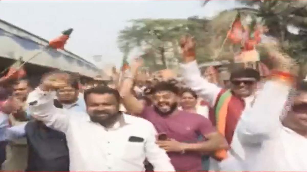 bjp-protest-march-dj-dance-kolkata-fire-tragedy