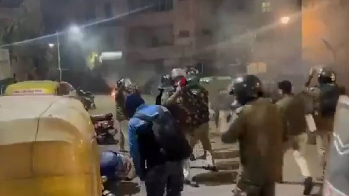 old-delhi-midnight-violence-turkman