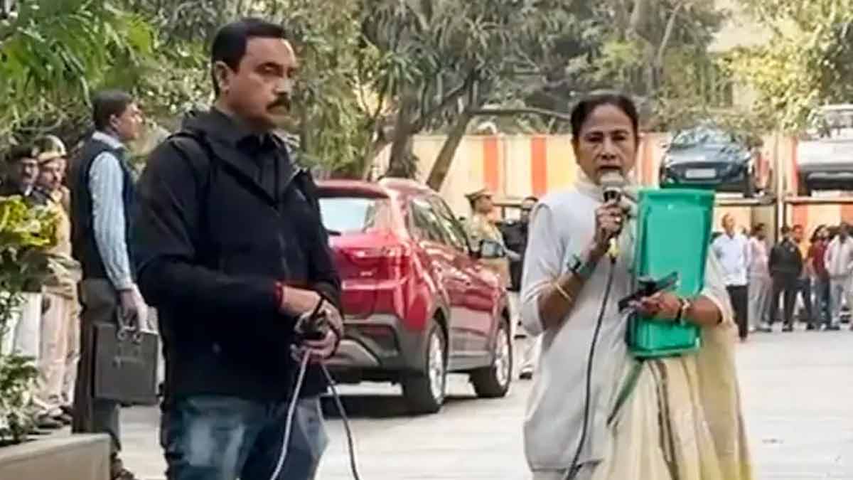 mamata-banerjee-ed-raid-ipac-pratik-jain-controversy