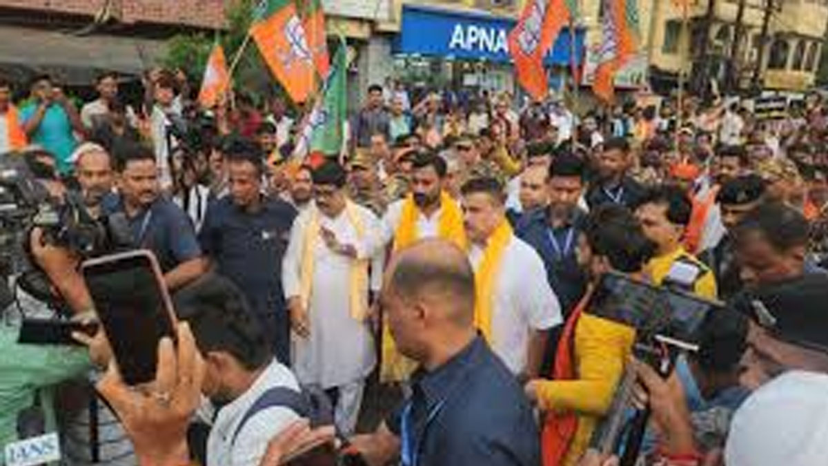 Suvendu Adhikari Joins Protest March Against Anandpur Fire
