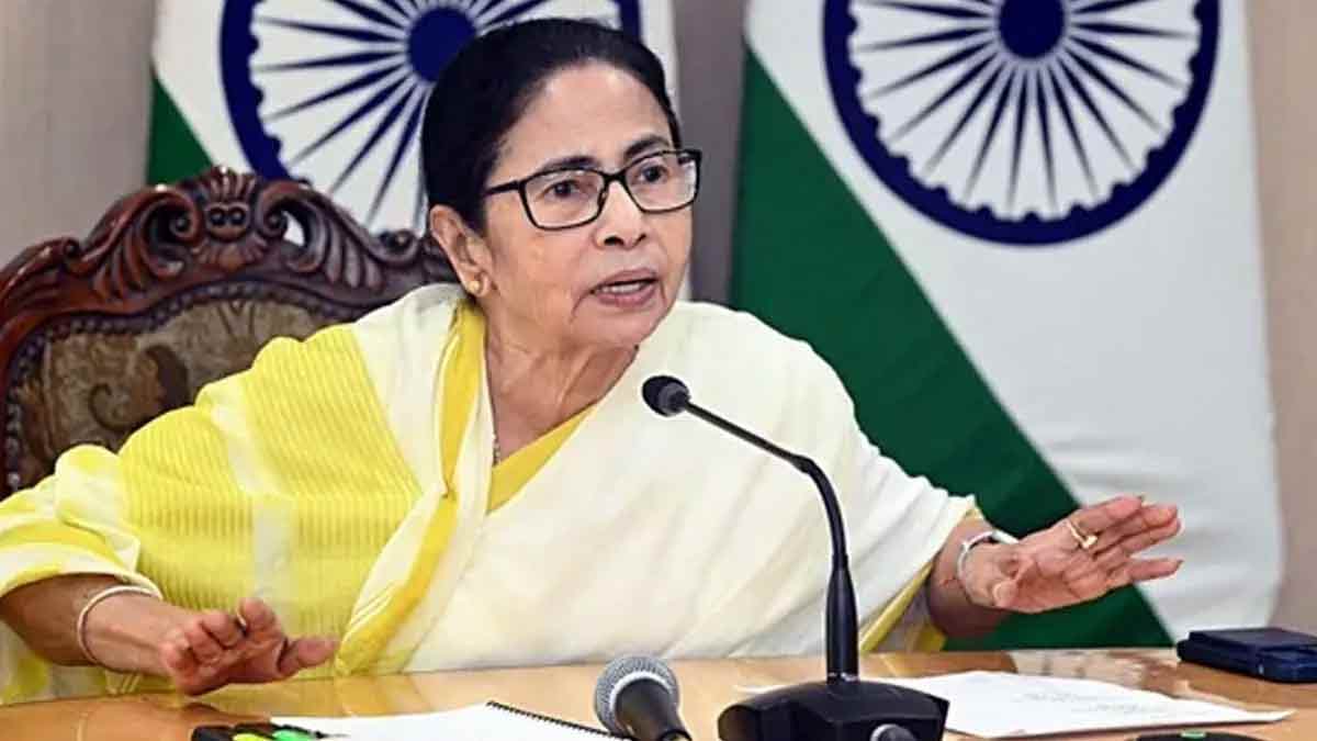 mamata banerjee calls emergency meeting