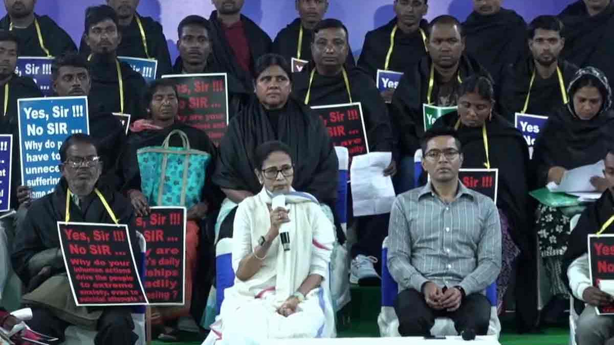 Mamata Banerjee challenges EC