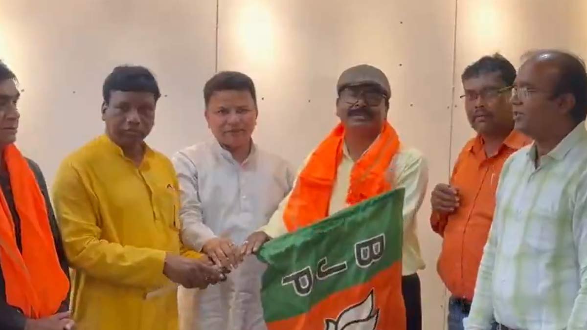 ashish-karmakar-joins-bjp-purulia-after-mamata-rally