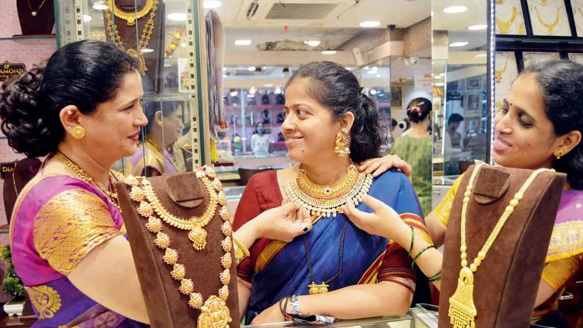 entral-banks-gold-buying-drops-80-percent-will-gold-price-fall