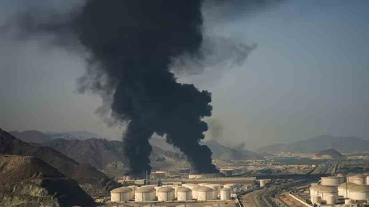 Iran’s Strategic Oil Base Hit Amid Failed Negotiations and Looming Deadline