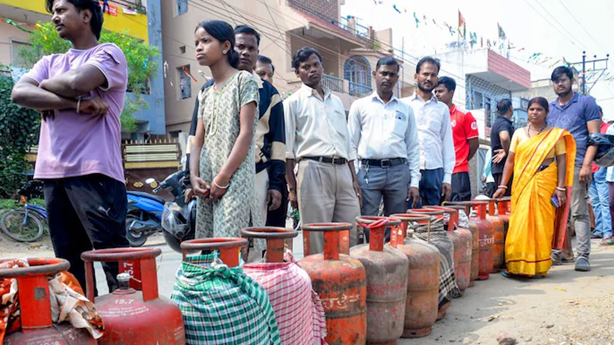 LPG shortage India panic buying