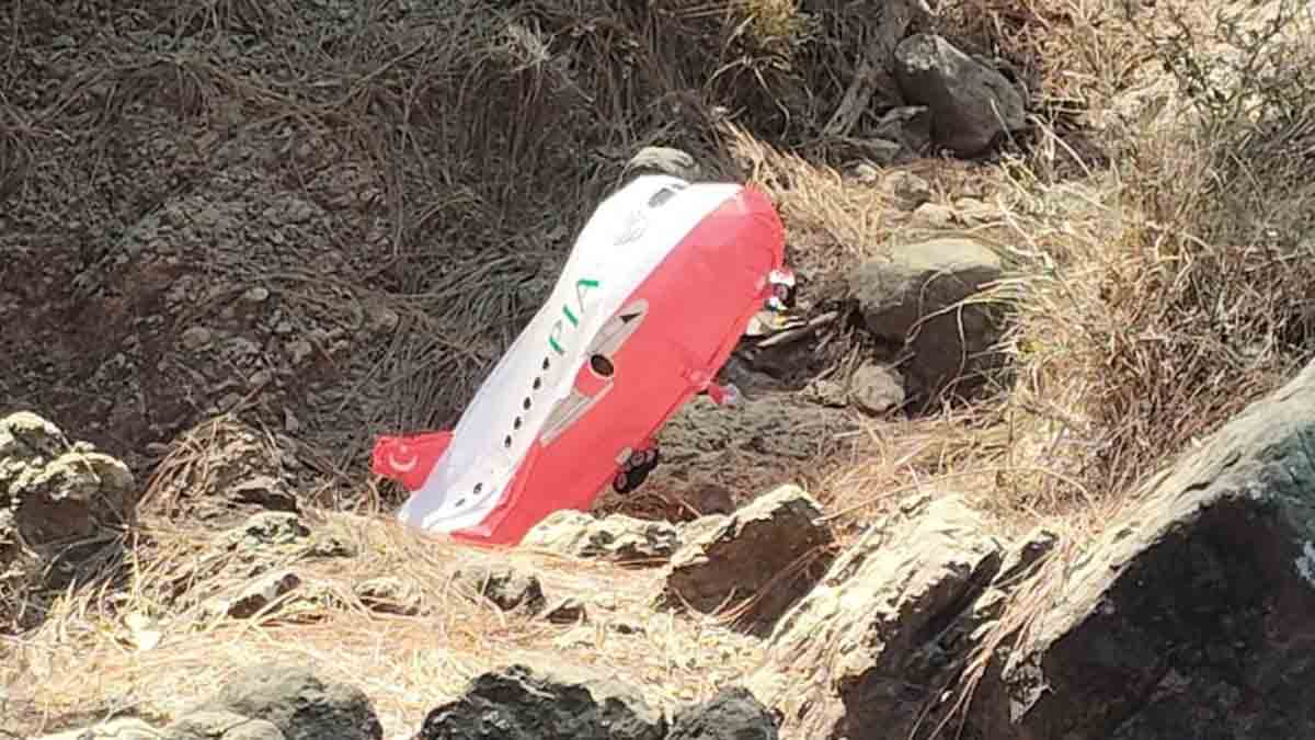 mysterious-pia-balloon-found-near-india-pakistan-border-rajouri-holi-morning