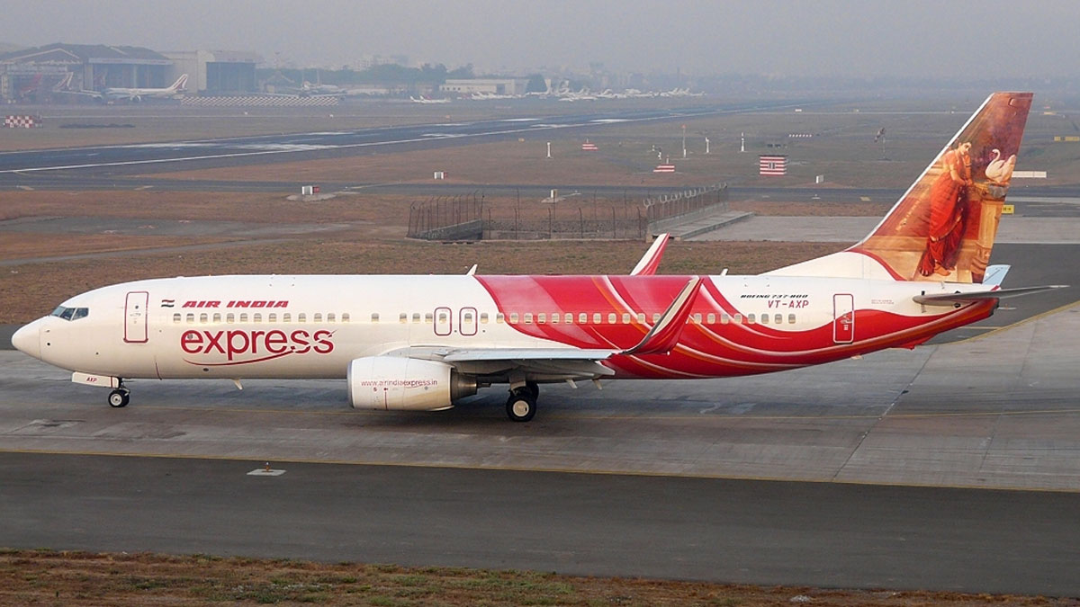 Air India Express Phuket hard landing