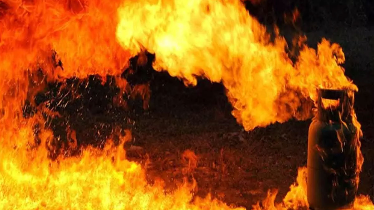 Kolkata Paikpara Club Explosion