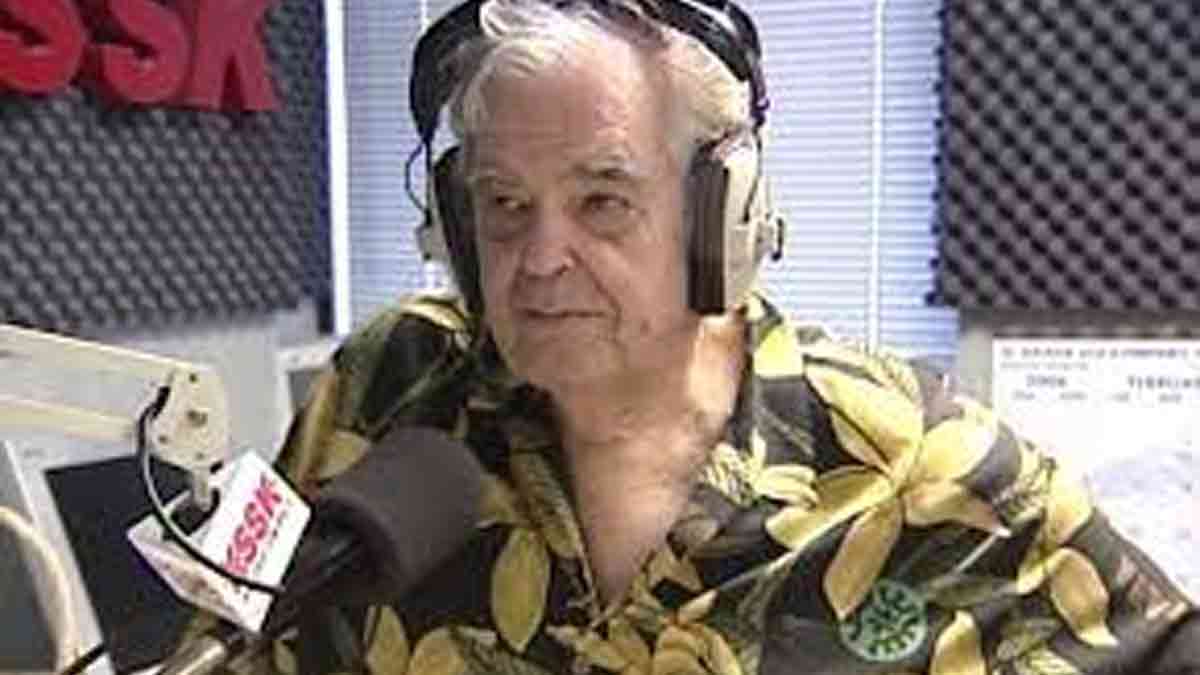 hawaii-coach-larry-price-passes-away-radio-personality-tribute
