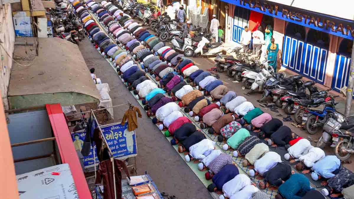 up-police-warning-pro-iran-slogans-sambhal