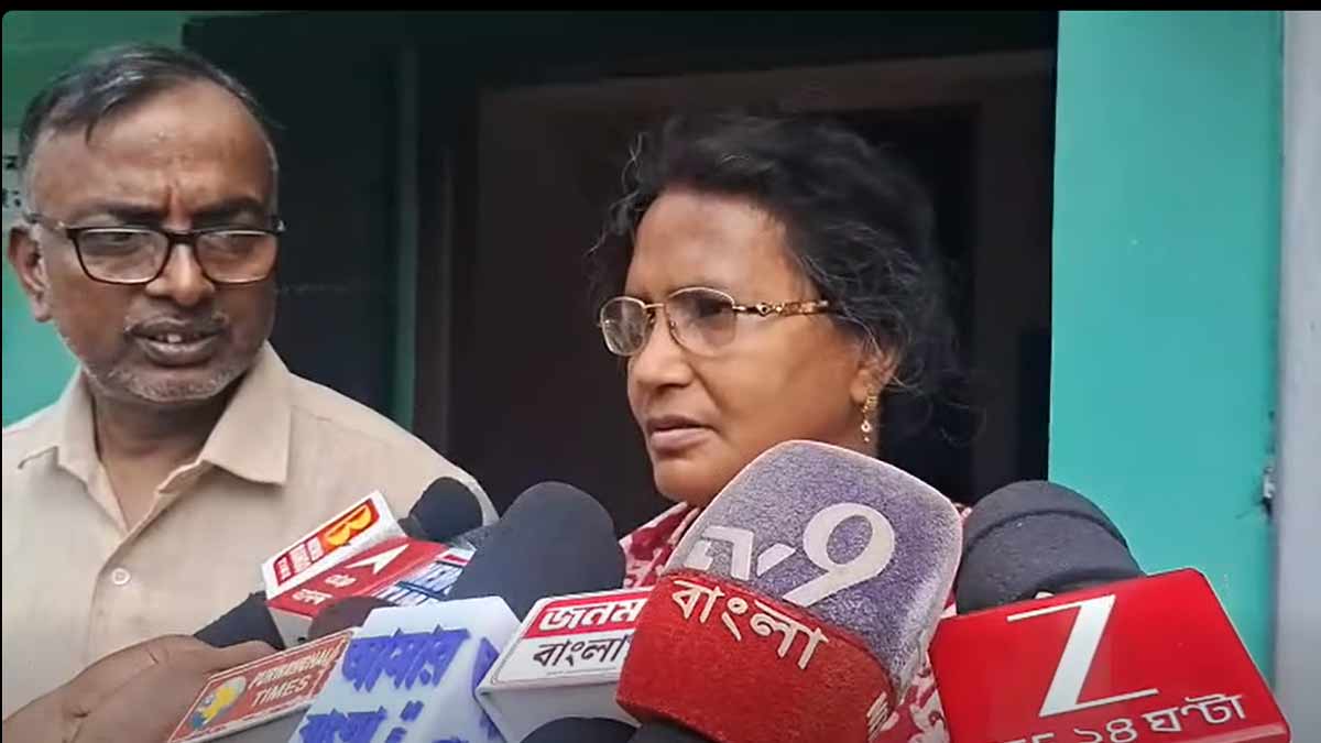rg-kar-victim-mother-bjp-candidate-panihati-election