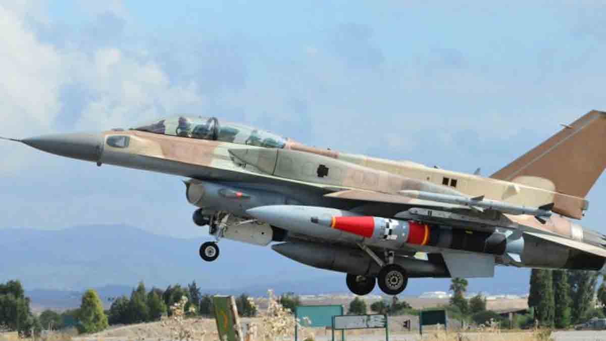 rocks missile