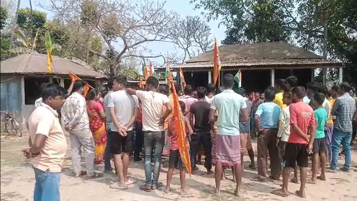 ganesha-image-toilet-mekhliganj-controversy-safiqul-case
