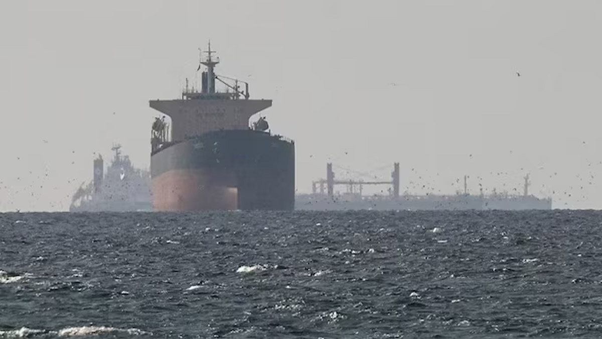 India Ships Strait of Hormuz