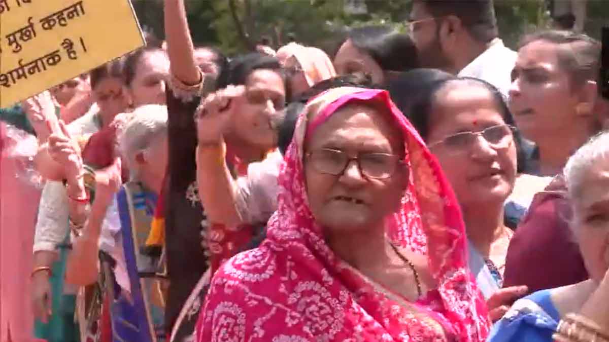 mallikarjun-kharge-remark-gujarat-protest-congress-delhi