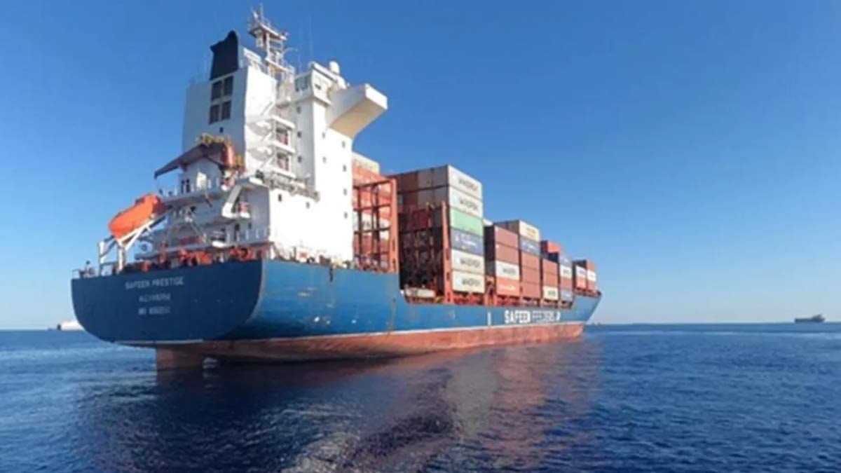 iran-closes-strait-of-hormuz-oil-crisis-middle-east-tension