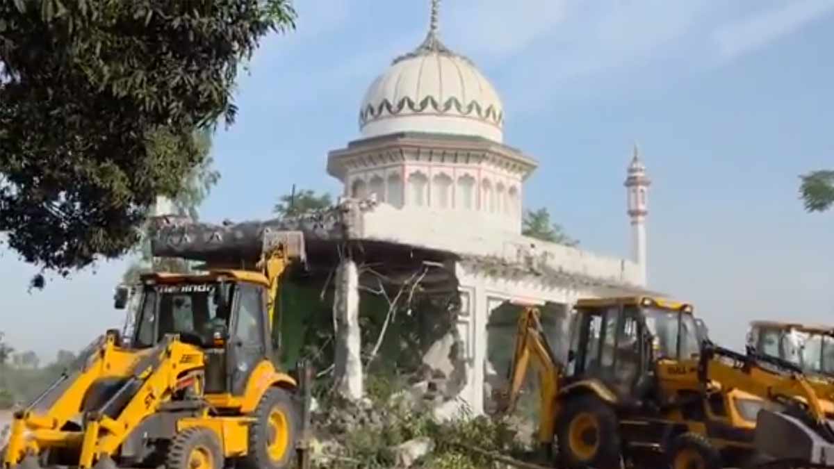 haridwar-illegal-mosque-demolition-anti-encroachment-drive-suman-nagar