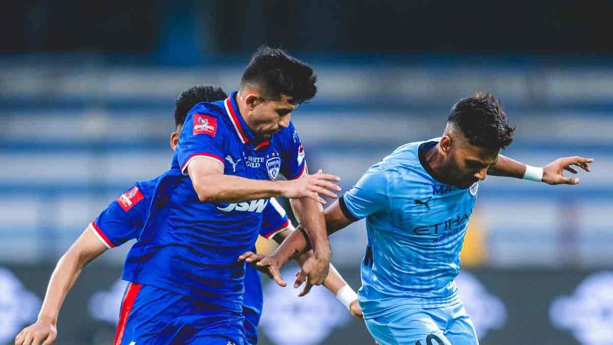 mumbai-city-draw-bengaluru-fc-points-drop-mohun-bagan-advantage
