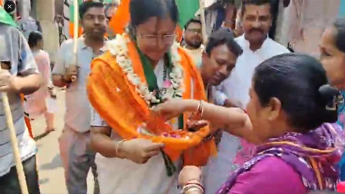 shyampukur-bjp-candidate-donation-locals-purnima-chakraborty