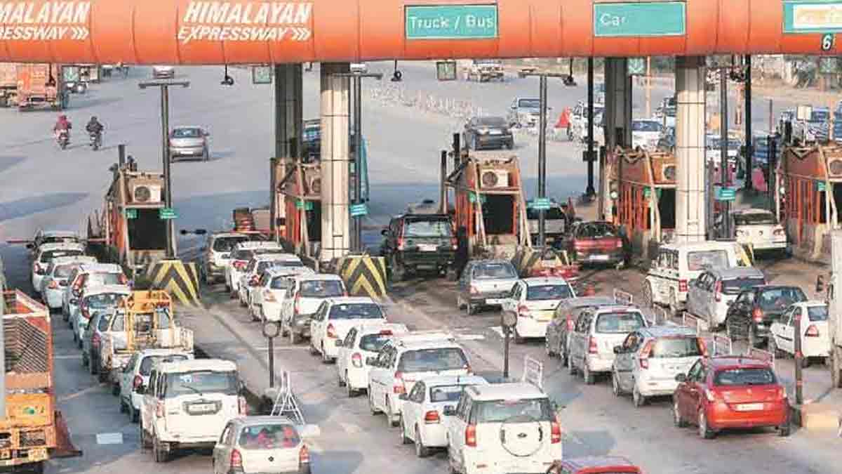 india-toll-plaza-cashless-fastag-upi-rule-april-10