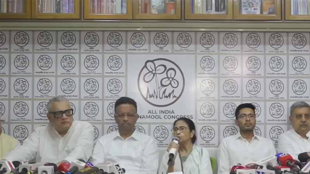 mamata-banerjee-evm-battery-controversy-west-bengal
