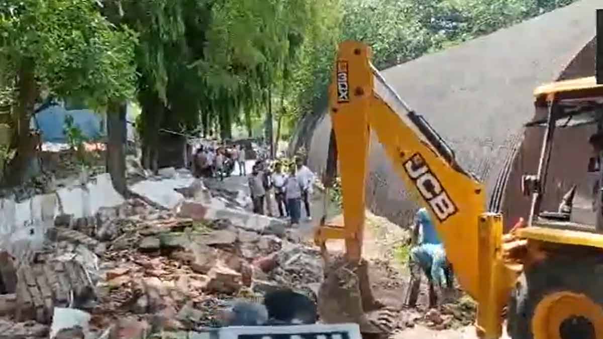 laldighi-encroachment-removal-berhampore