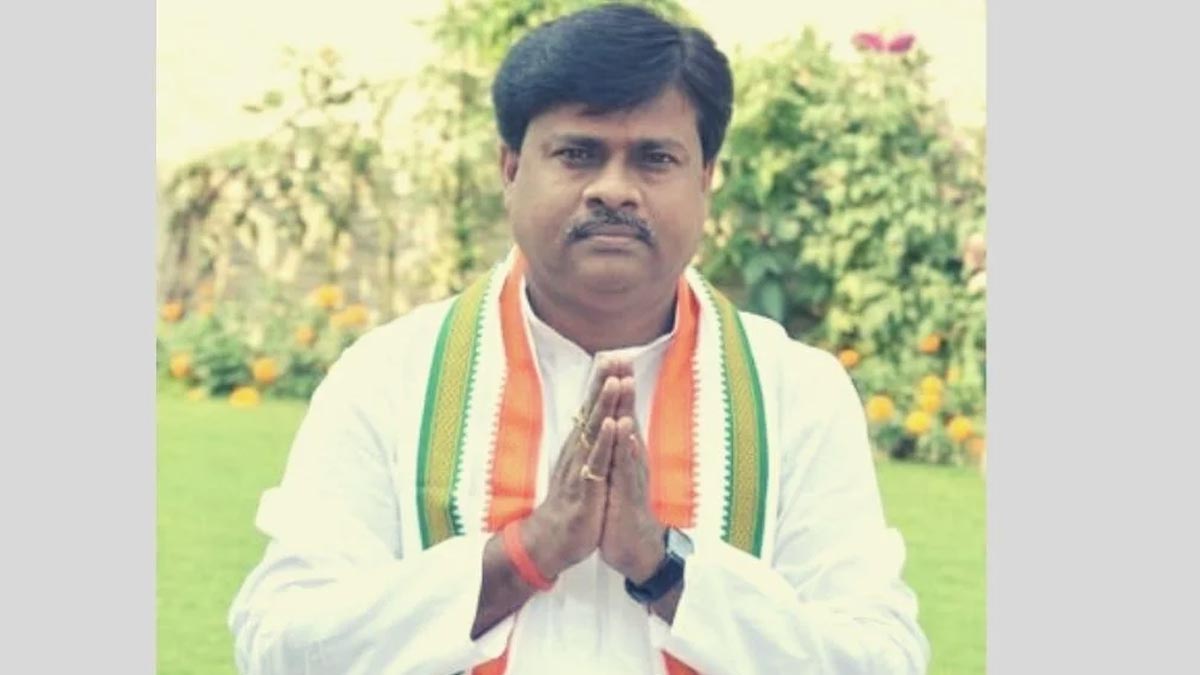 dilip-mondal-threat-video-police-visit-pailan-house