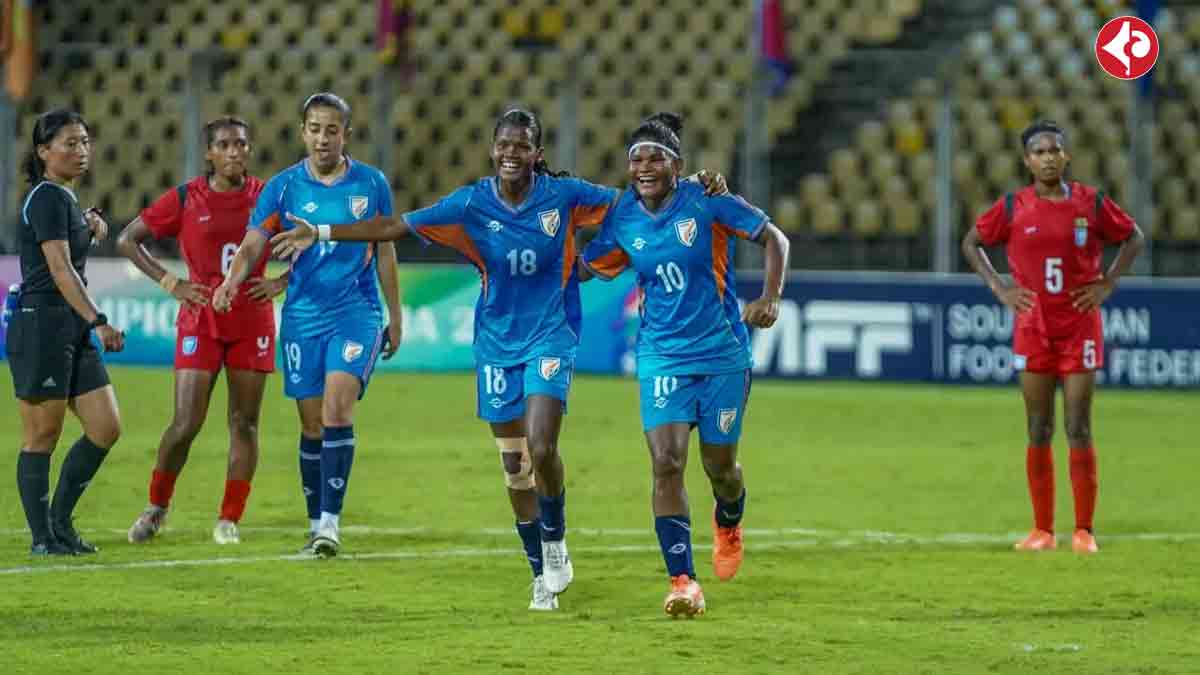 india-beat-bangladesh-enter-saff-womens-championship-semifinal