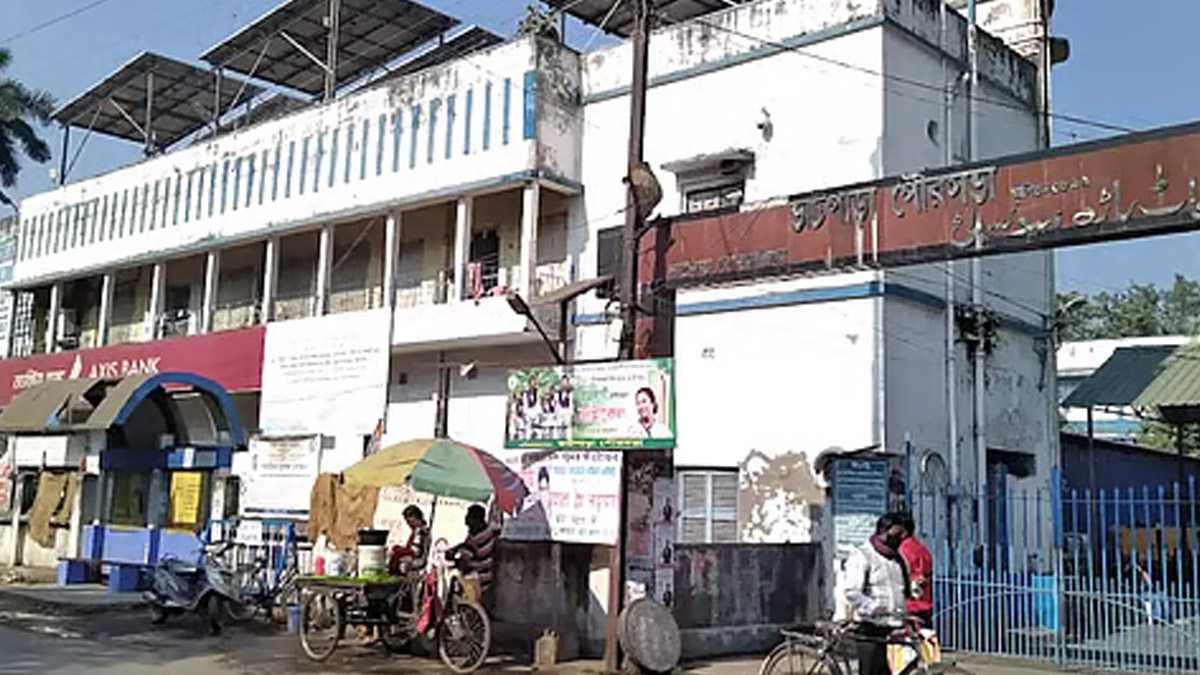Bhatpara Municipality Resignation