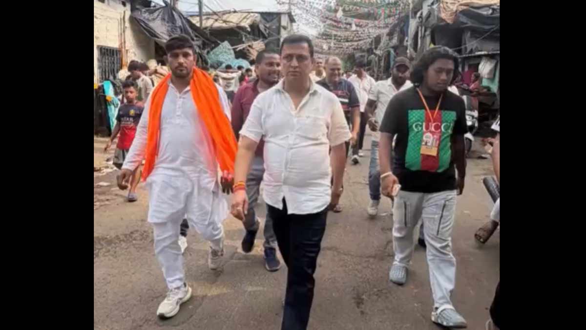 ritesh-tiwari-illegal-infiltration-strand-road-kolkata