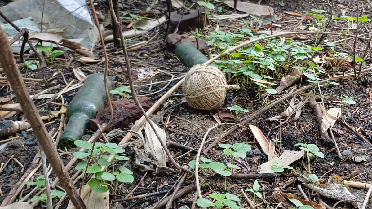 Two fresh bombs recovered from Shantipur
