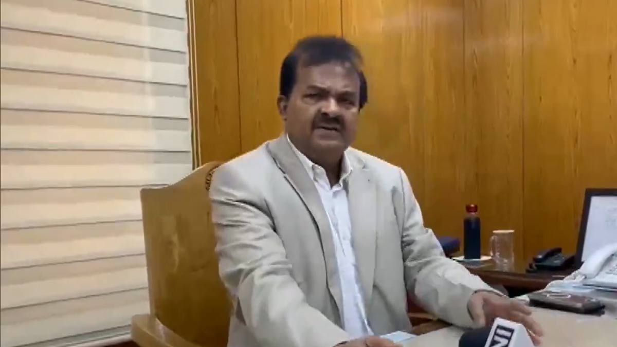 bijon-kanti-sarkar-ram-idol-controversy